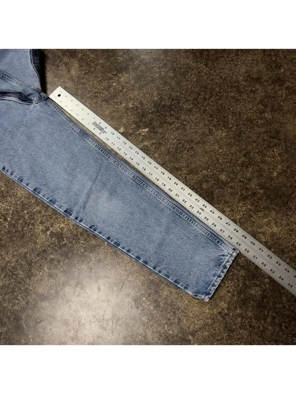Vintage Levis 550 Relaxed Fit Tapered Jeans 29x30 Made in USA Distressed
